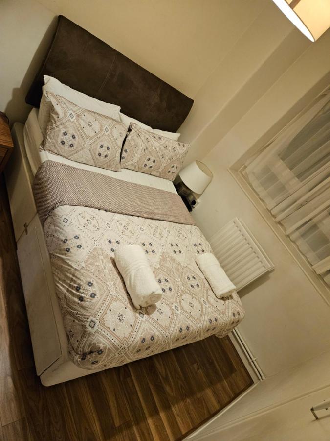 Апартаменты Flat In Camden Town Лондон Экстерьер фото